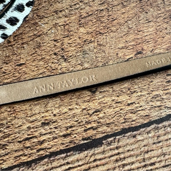 Ann Taylor Calf Skin White and Black Leopard Print Skinny Belt Womens SMALL - Picture 3 of 4
